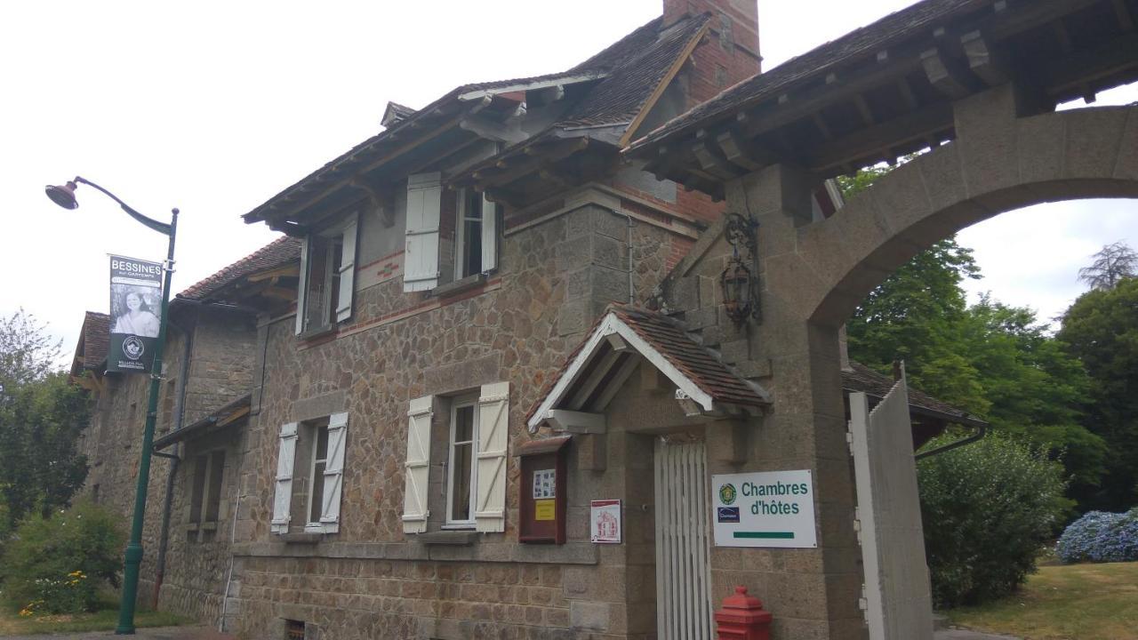 Bessines-sur-Gartempe Chambres D'Hotes-Chateau Constant מראה חיצוני תמונה